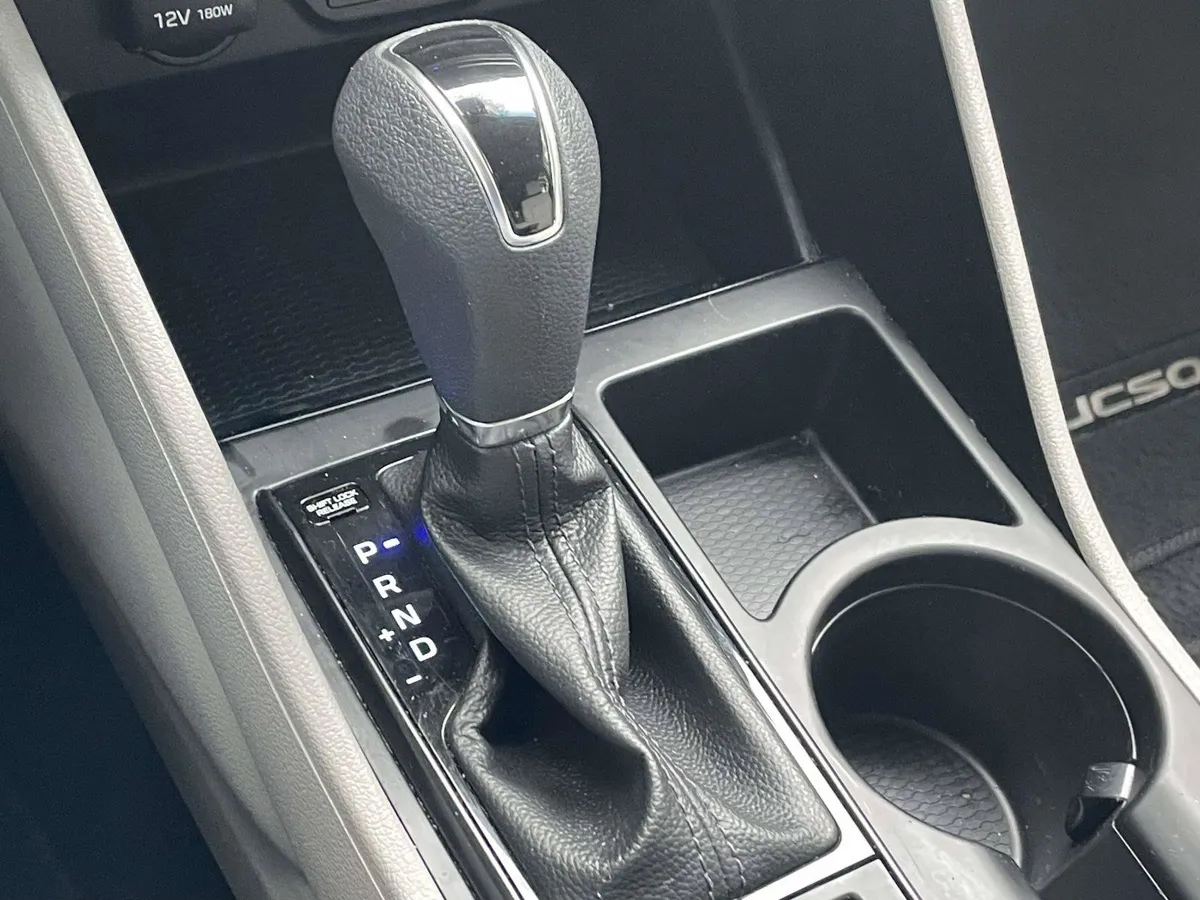 2019 Hyundai Tucson Value thumbnail 35