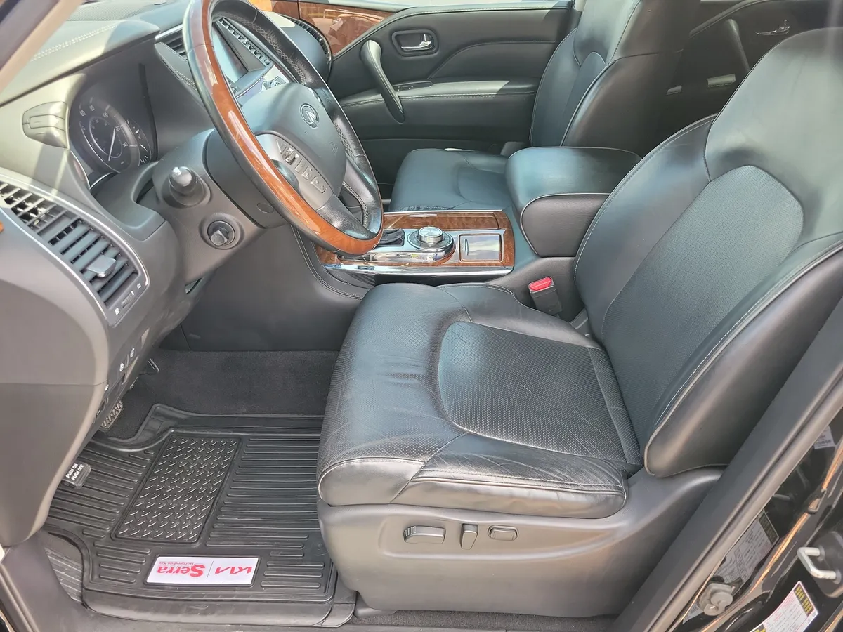 2019 INFINITI QX80 LUXE thumbnail 5
