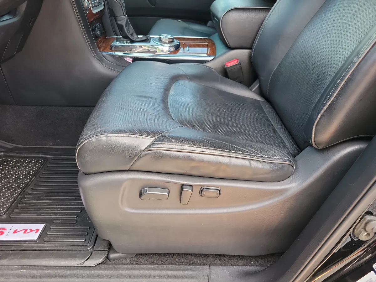 2019 INFINITI QX80 LUXE thumbnail 6