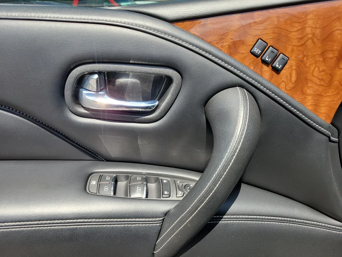 2019 INFINITI QX80 LUXE thumbnail 7
