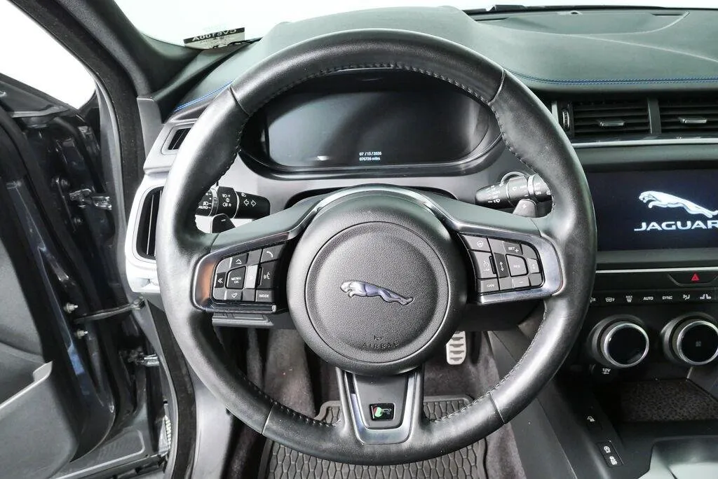 2019 Jaguar E-PACE R-Dynamic SE thumbnail 20