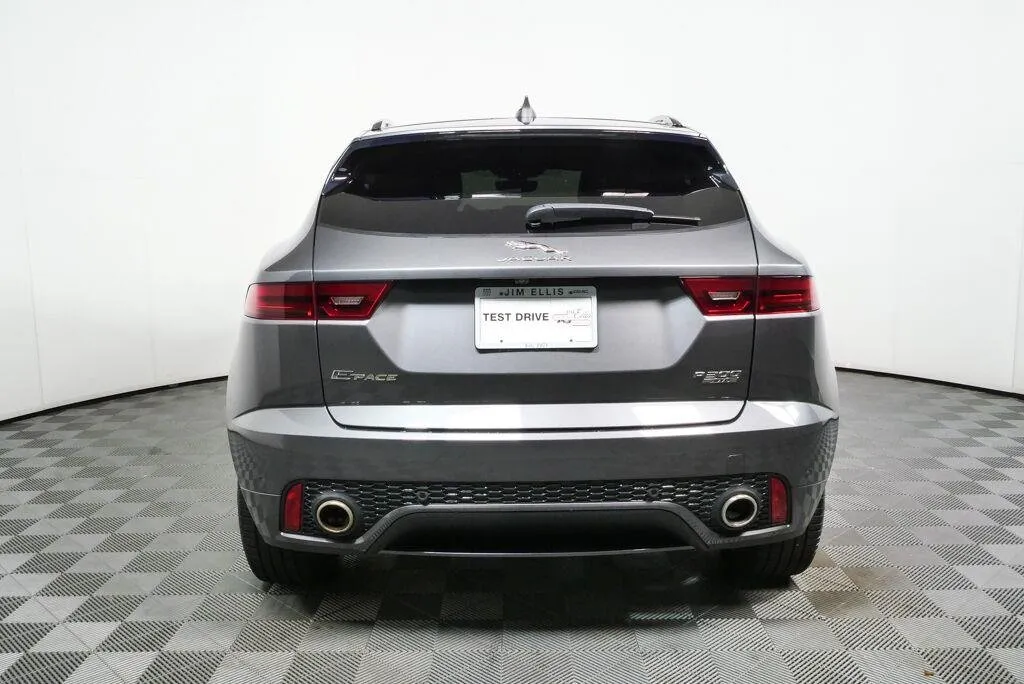 2019 Jaguar E-PACE R-Dynamic SE thumbnail 38