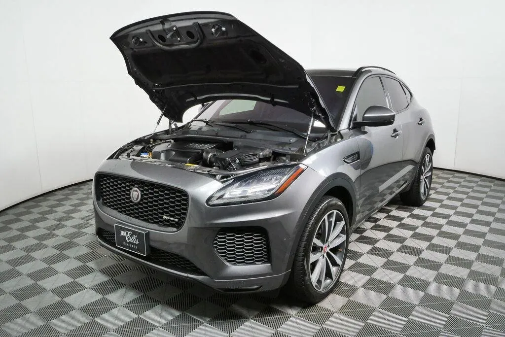 2019 Jaguar E-PACE R-Dynamic SE thumbnail 6