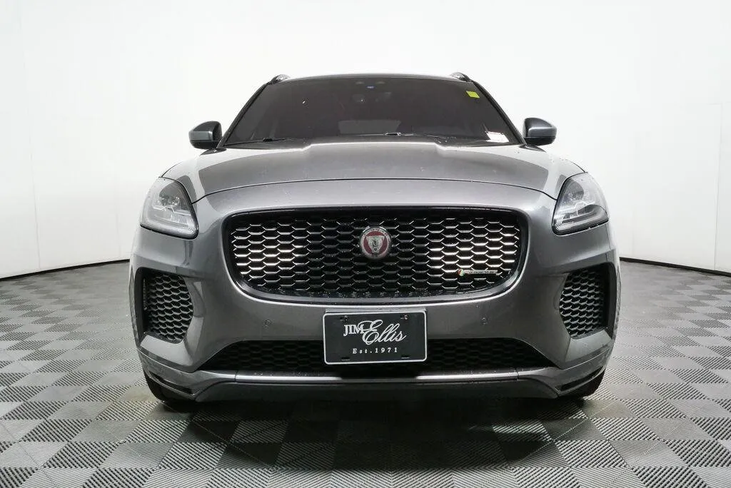 2019 Jaguar E-PACE R-Dynamic SE thumbnail 8