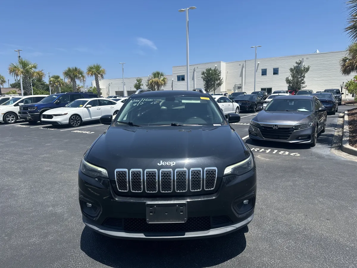 2019 Jeep Cherokee Latitude thumbnail 4