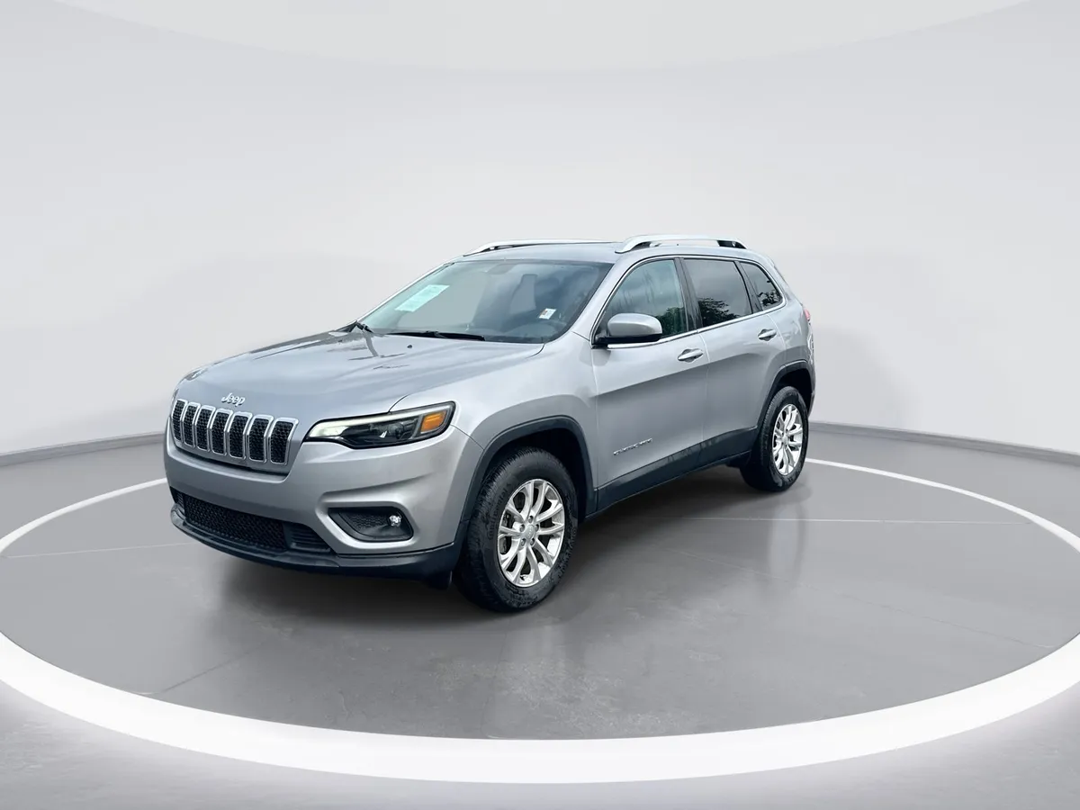 2019 Jeep Cherokee Latitude thumbnail 4