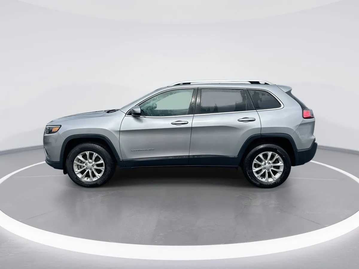 2019 Jeep Cherokee Latitude thumbnail 5