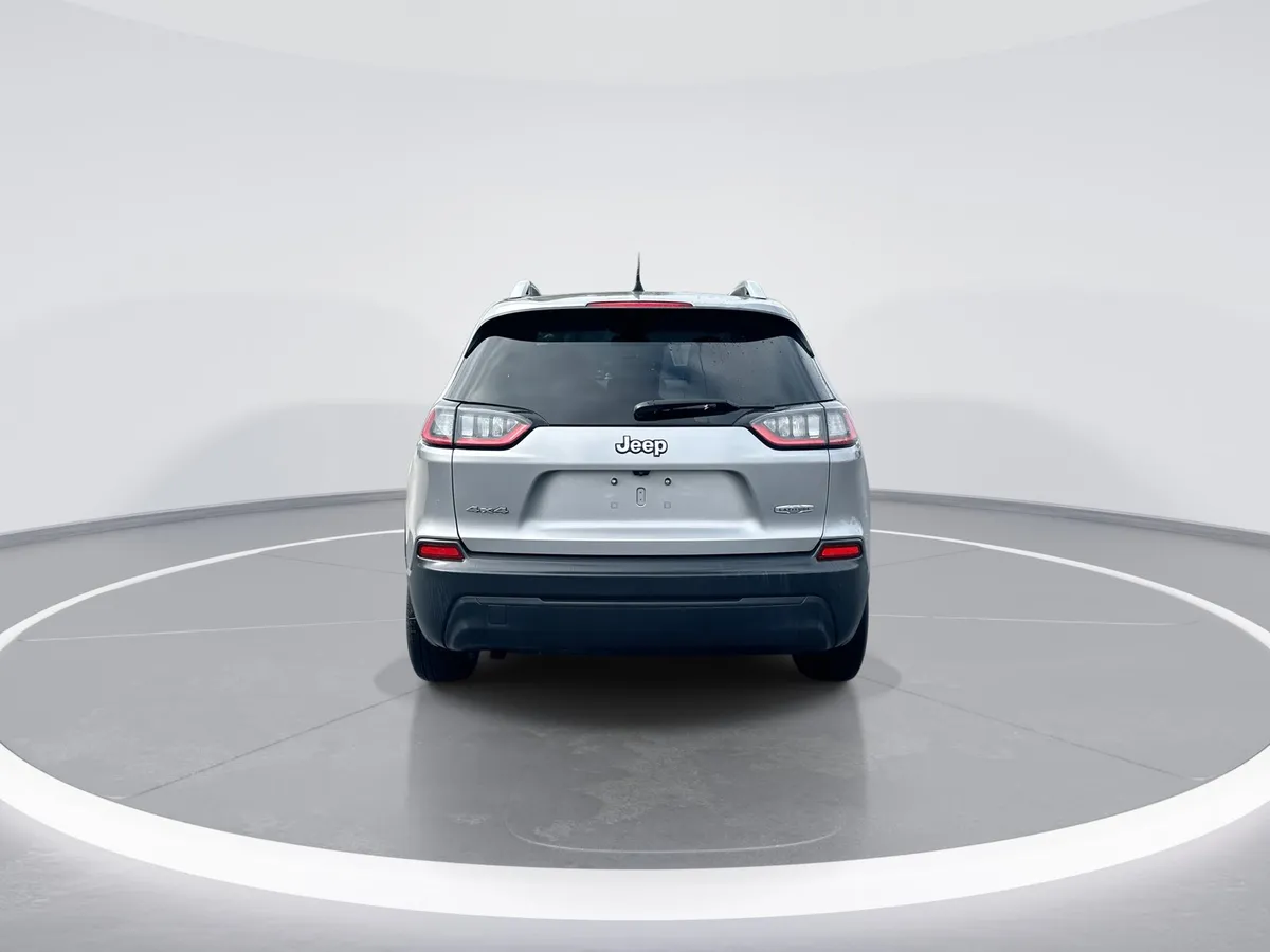 2019 Jeep Cherokee Latitude thumbnail 7