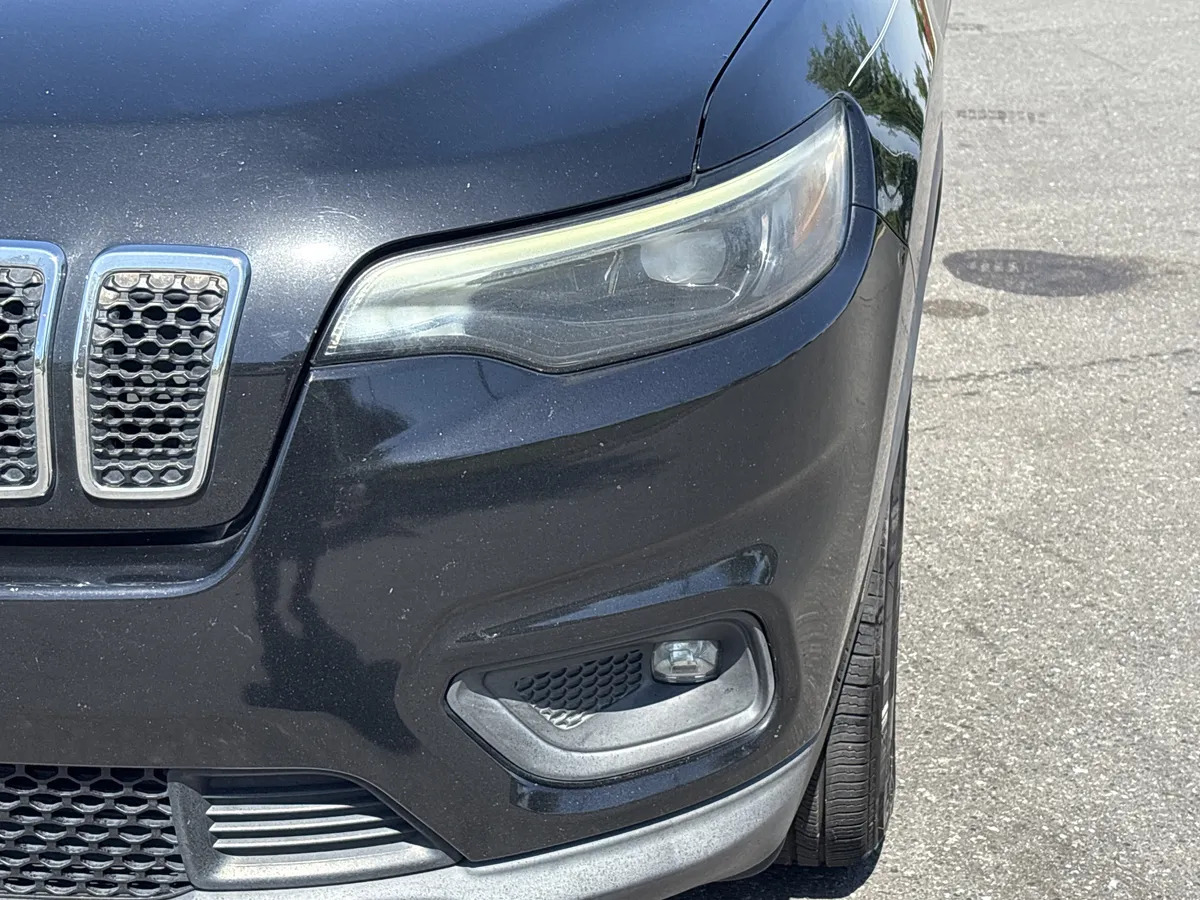 2019 Jeep Cherokee Latitude thumbnail 10