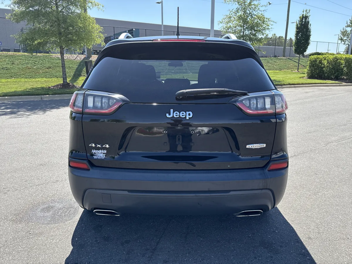 2019 Jeep Cherokee Latitude thumbnail 7