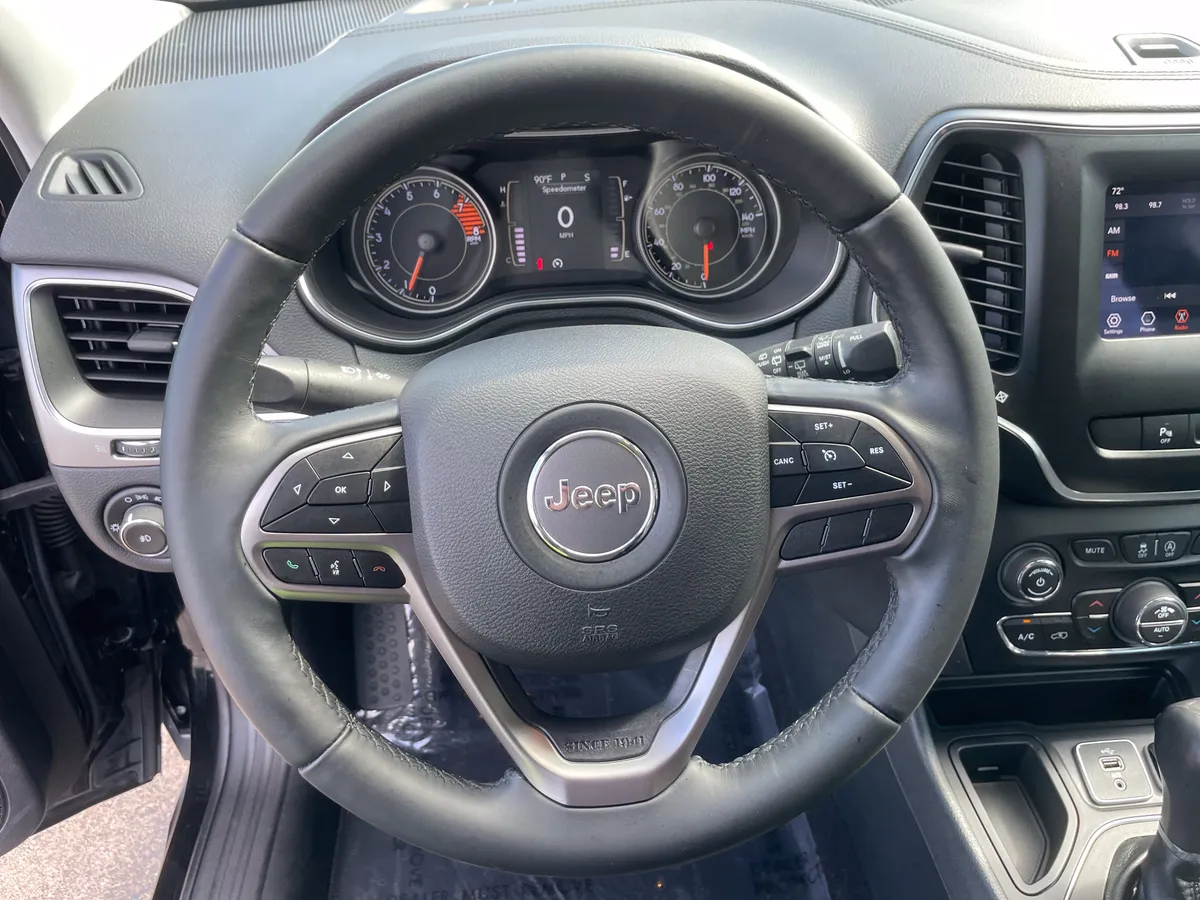 2019 Jeep Cherokee Latitude Plus thumbnail 20