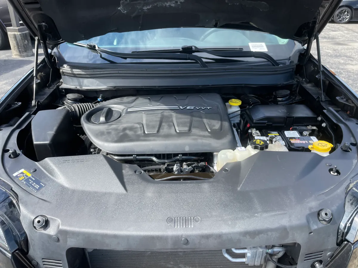 2019 Jeep Cherokee Latitude Plus thumbnail 31