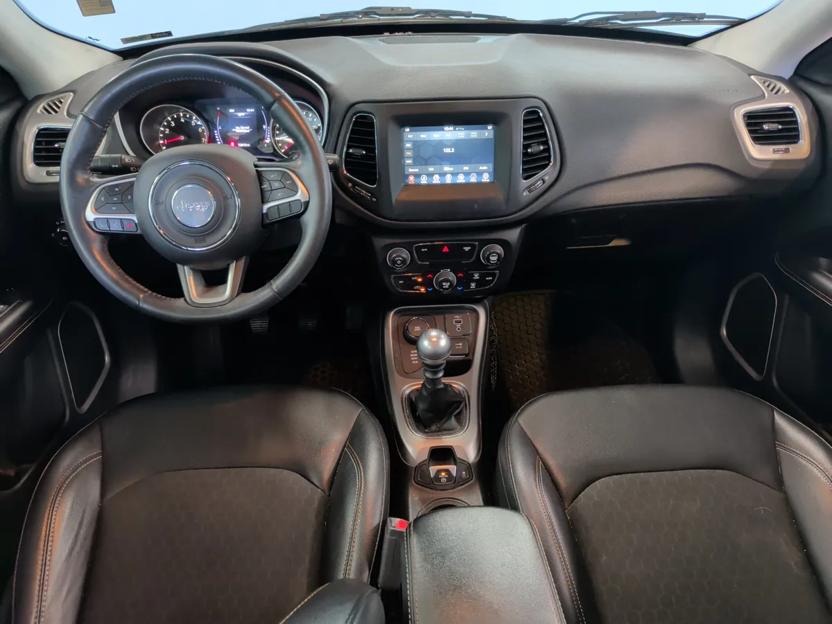 2019 Jeep Compass Latitude thumbnail 15