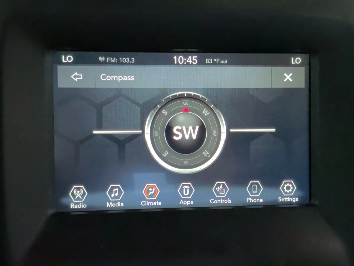 2019 Jeep Compass Latitude thumbnail 22