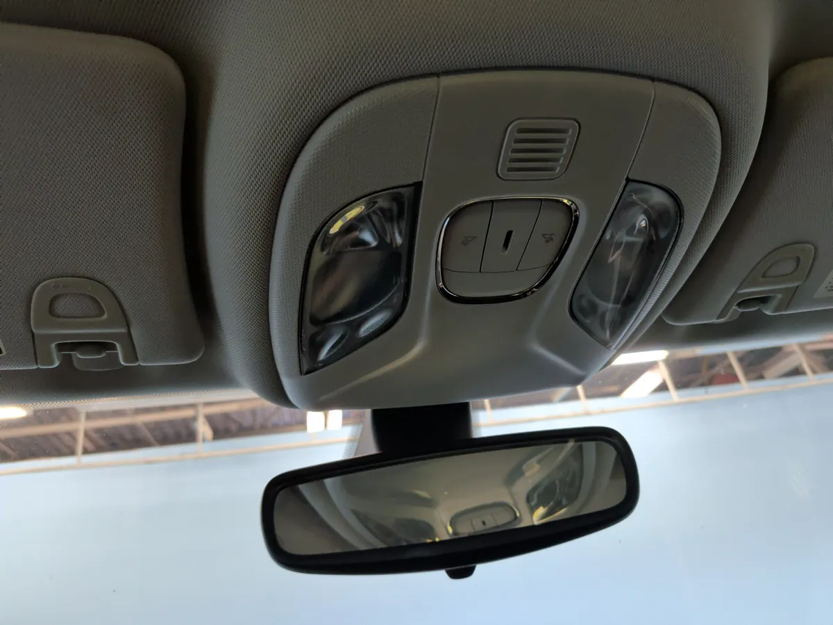 2019 Jeep Compass Latitude thumbnail 25