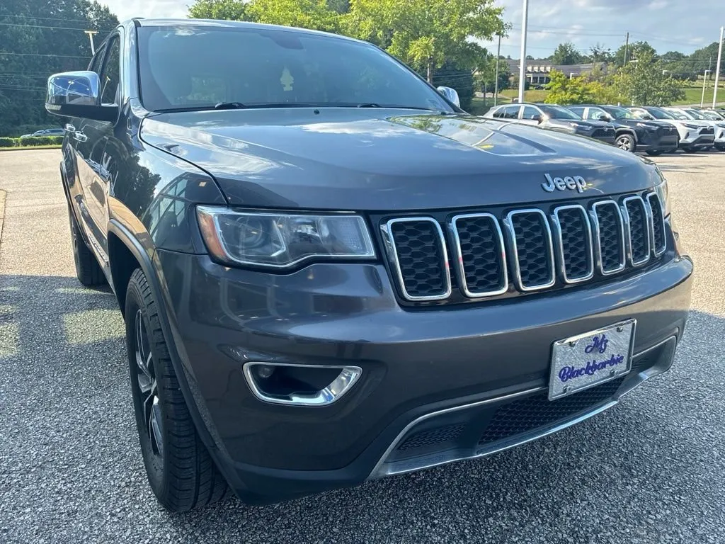 2019 Jeep Grand Cherokee Limited thumbnail 4