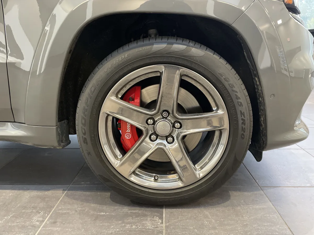 2019 Jeep Grand Cherokee SRT thumbnail 11