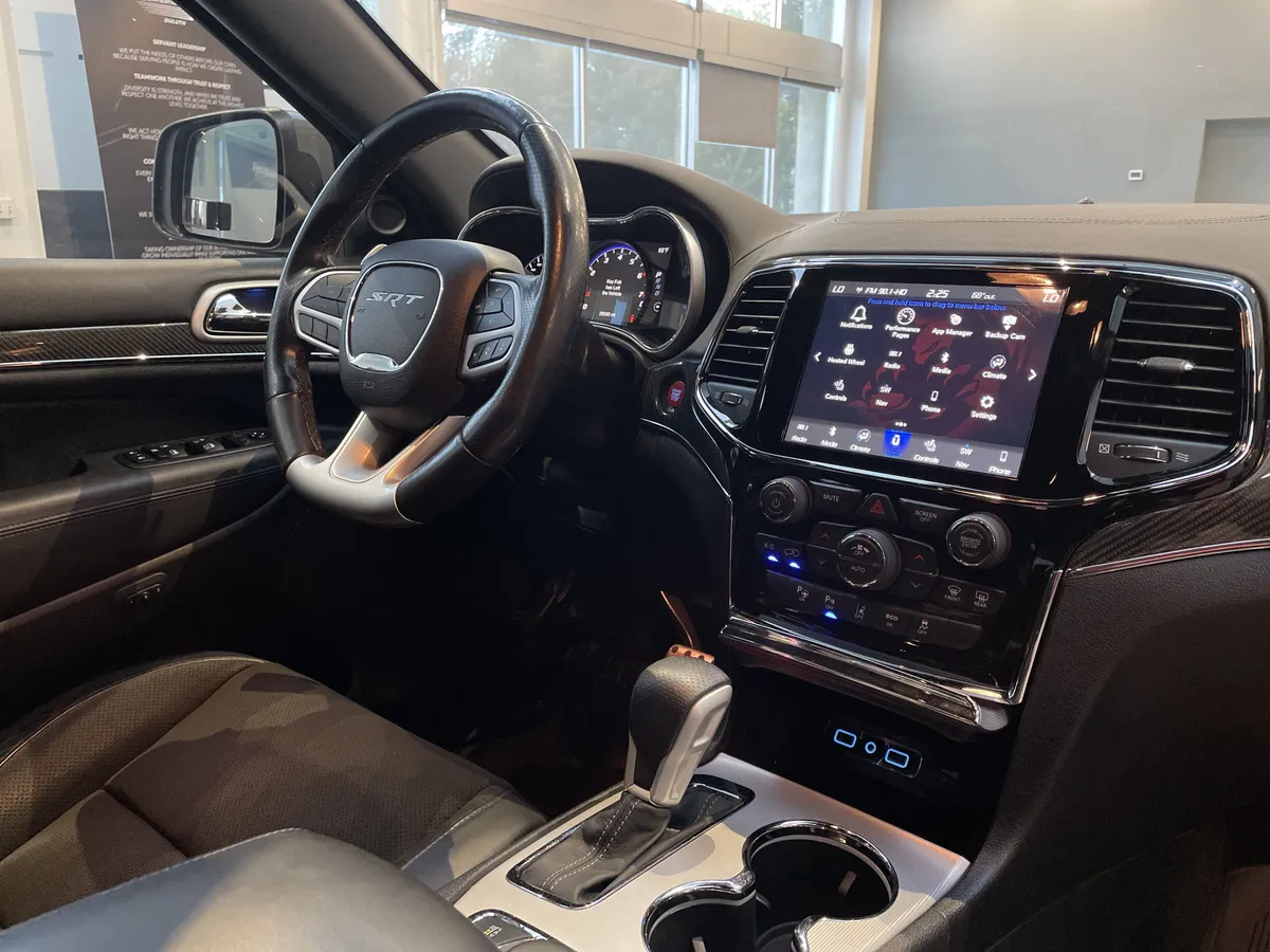 2019 Jeep Grand Cherokee SRT thumbnail 33