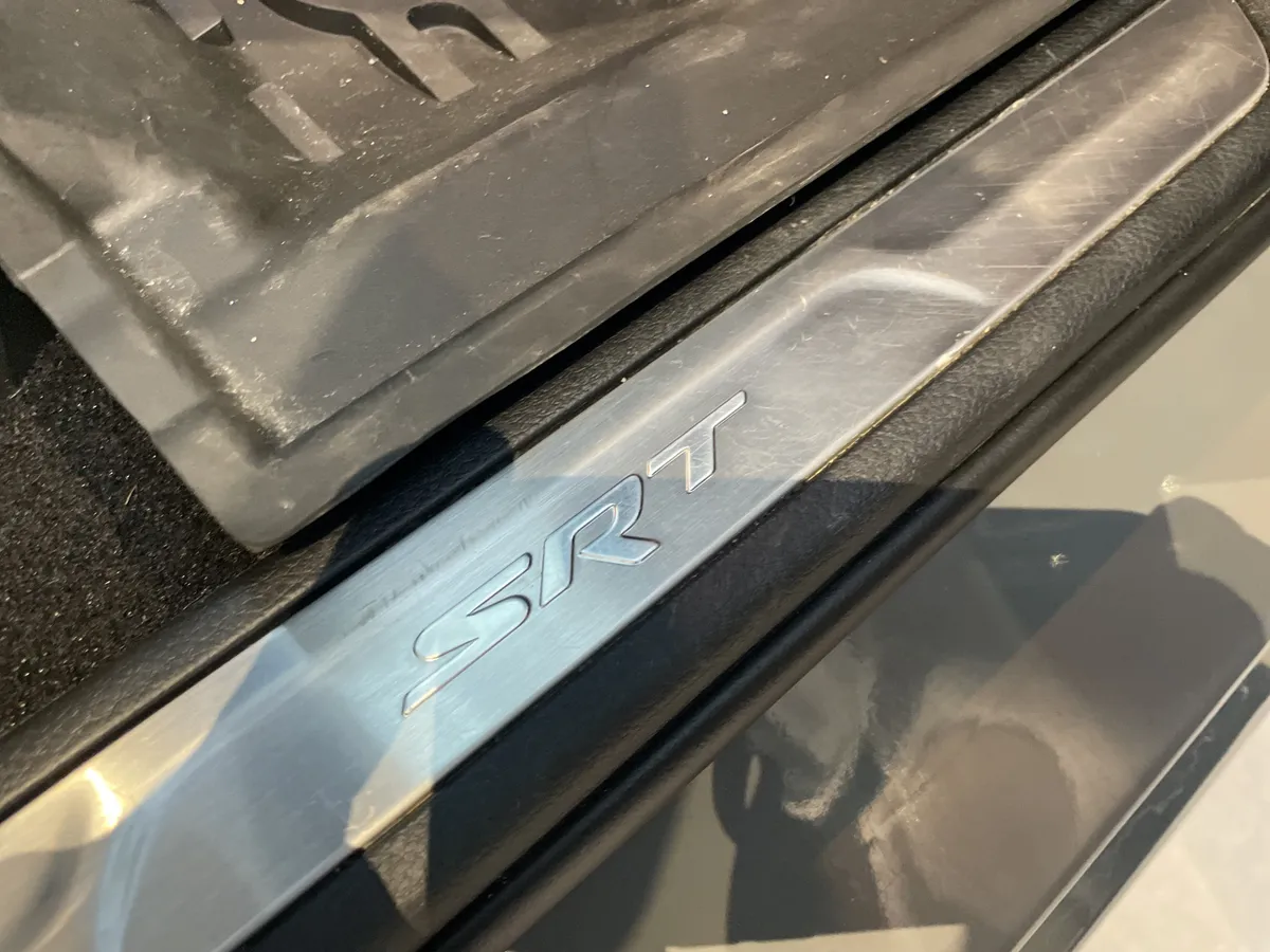 2019 Jeep Grand Cherokee SRT thumbnail 38