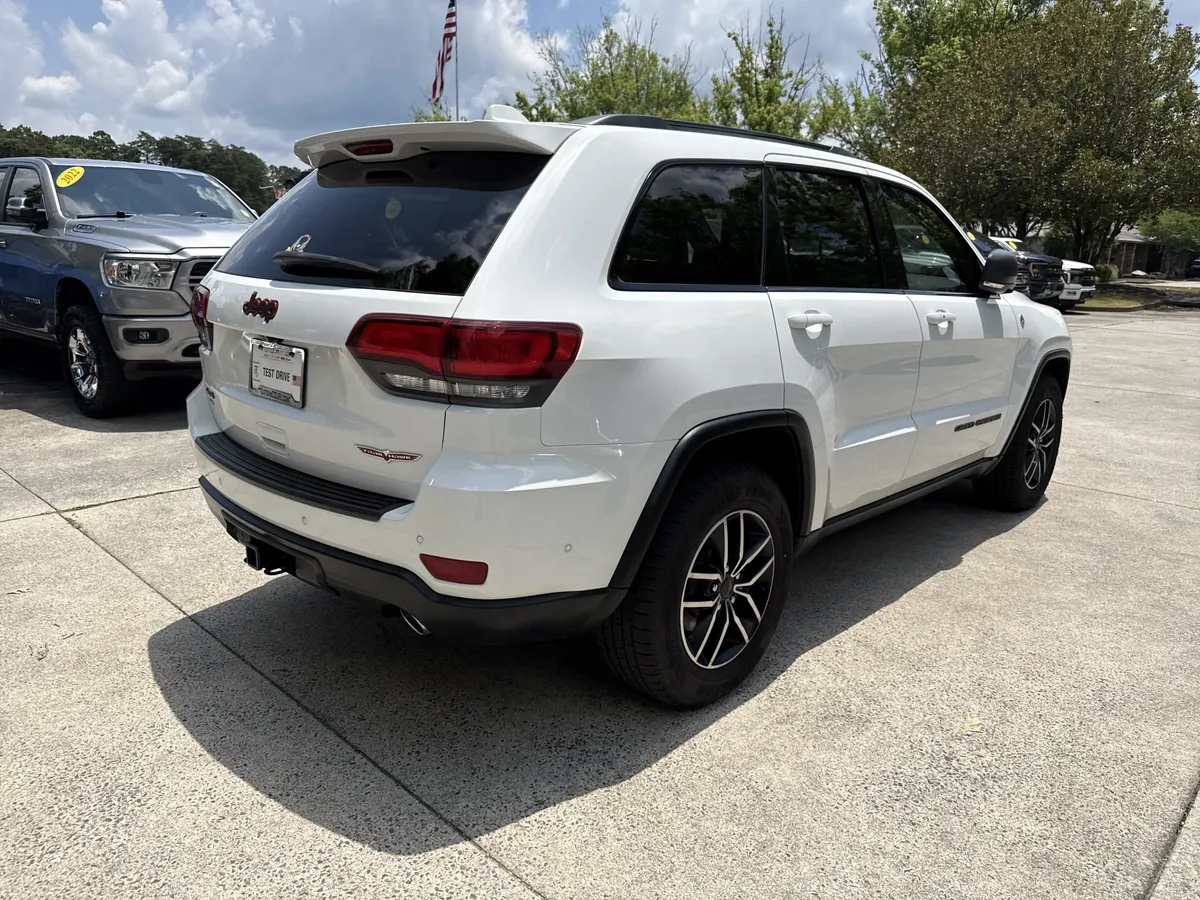 2019 Jeep Grand Cherokee Trailhawk thumbnail 7