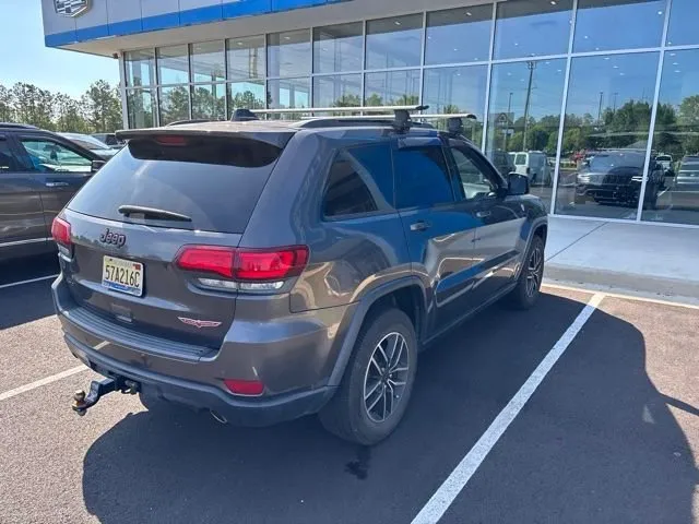 2019 Jeep Grand Cherokee Trailhawk thumbnail 4