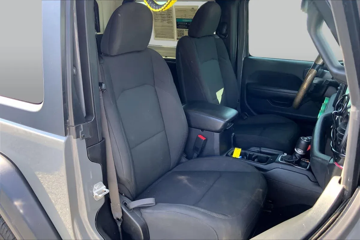 2019 Jeep Wrangler Sport S thumbnail 8