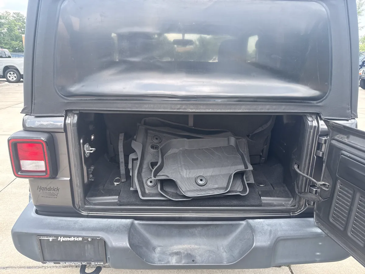 2019 Jeep Wrangler Sport S thumbnail 31
