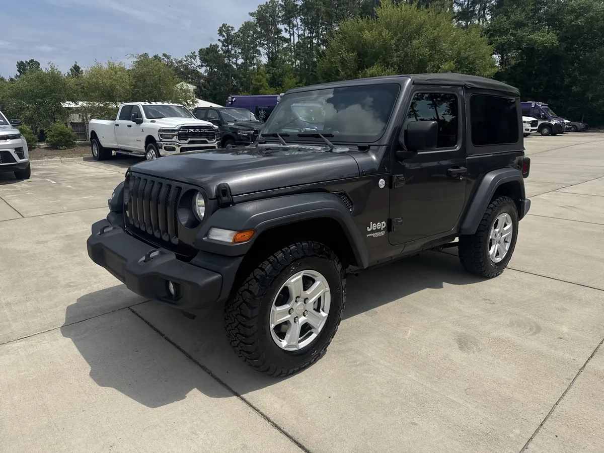 2019 Jeep Wrangler Sport S thumbnail 4
