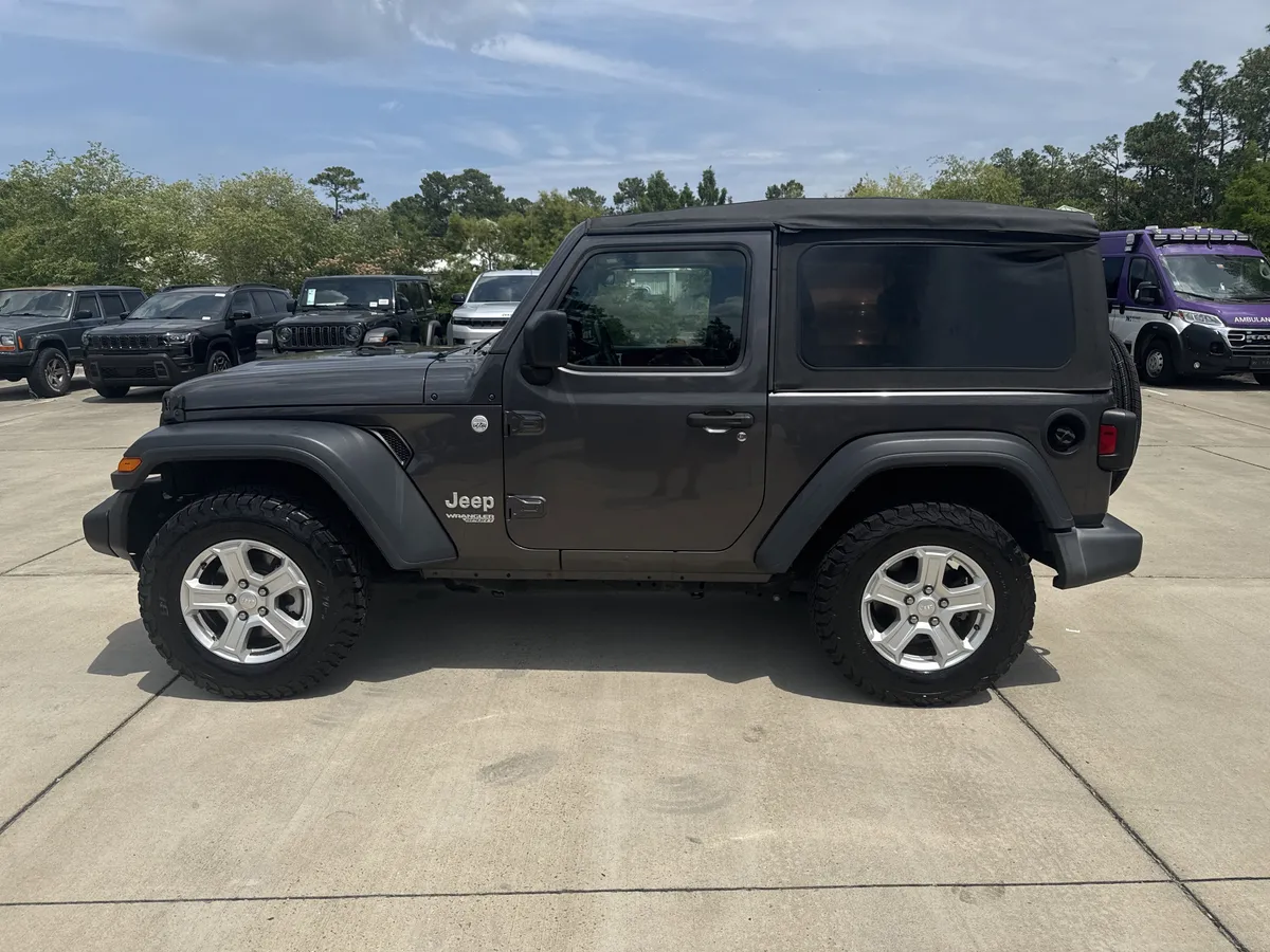 2019 Jeep Wrangler Sport S thumbnail 6