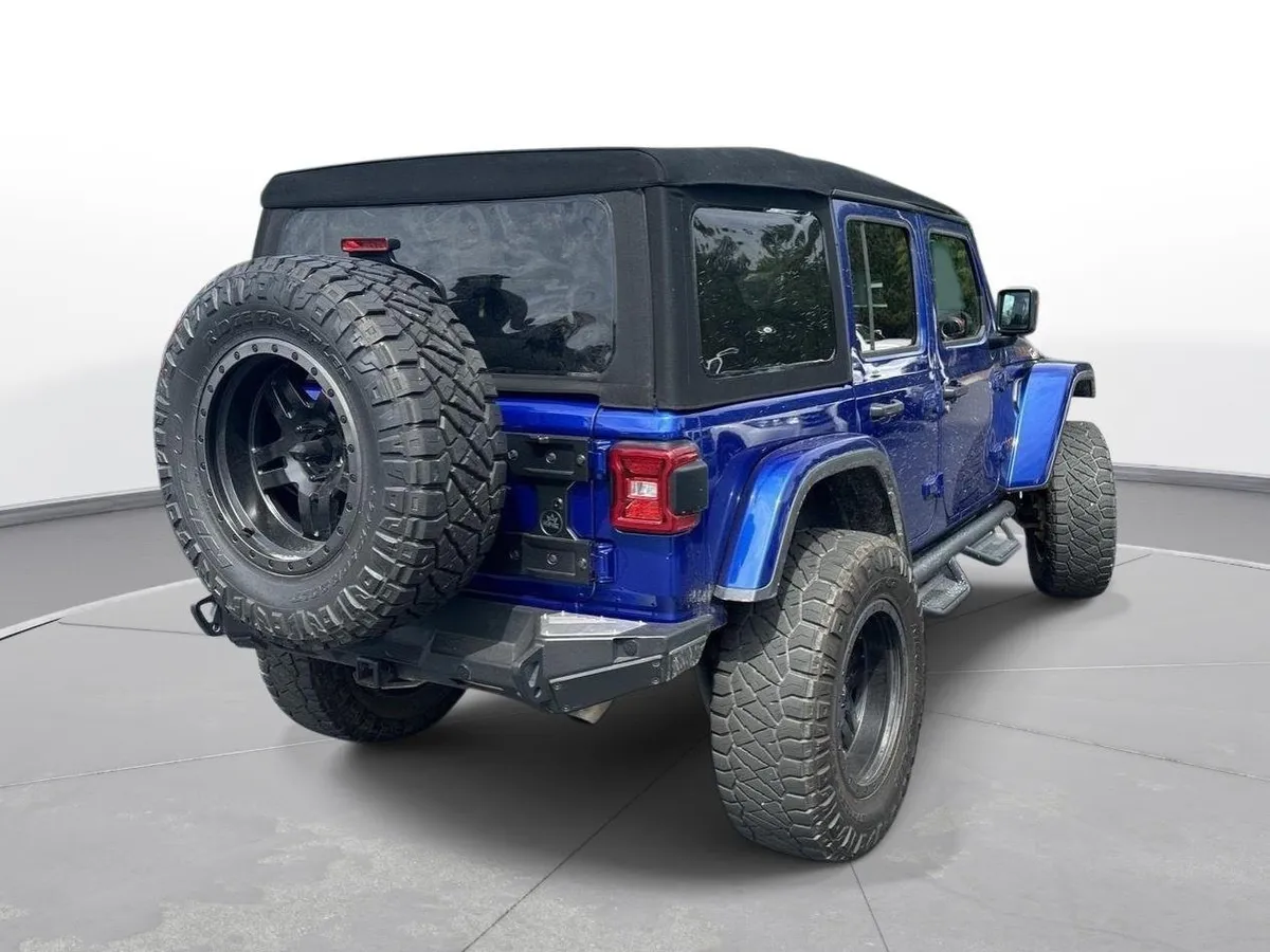 2019 Jeep Wrangler Unlimited Rubicon thumbnail 6