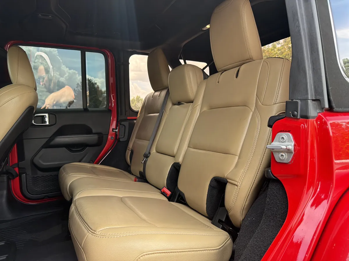 2019 Jeep Wrangler Unlimited Rubicon thumbnail 7