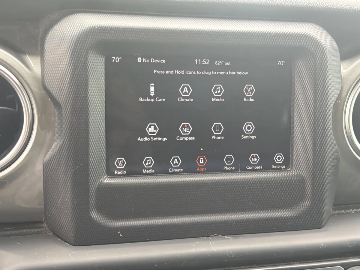 2019 Jeep Wrangler Unlimited Sahara 4x4 thumbnail 32