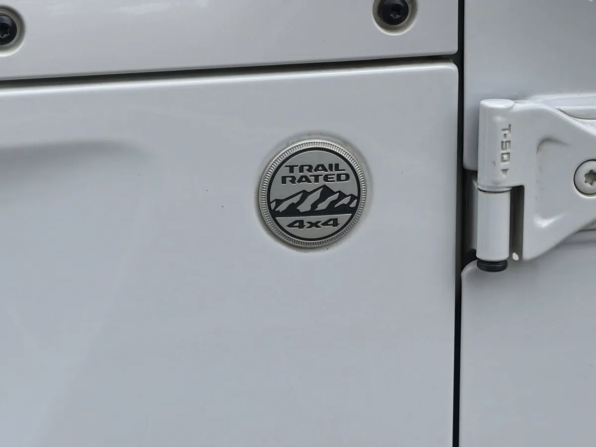 2019 Jeep Wrangler Unlimited Sahara 4x4 thumbnail 38