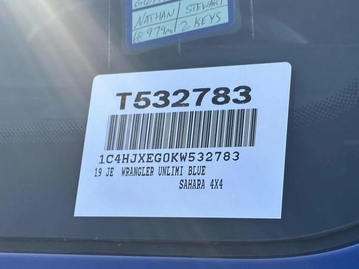 2019 Jeep Wrangler Unlimited Sahara thumbnail 14