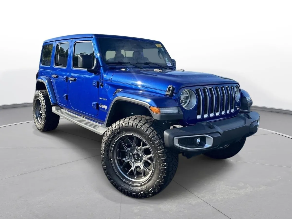 2019 Jeep Wrangler Unlimited Sahara thumbnail 4