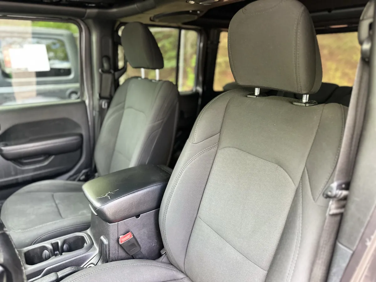 2019 Jeep Wrangler Unlimited Sport S thumbnail 10