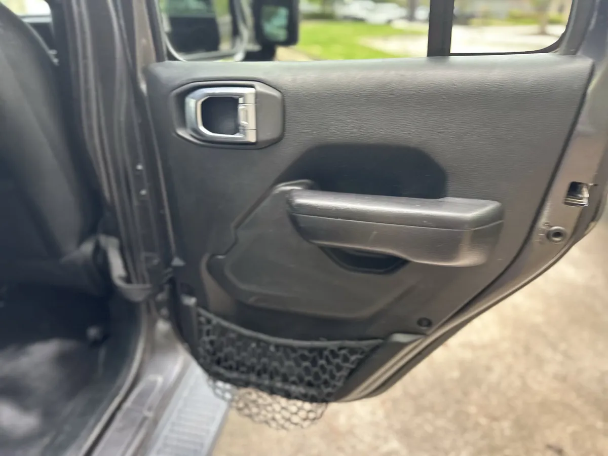 2019 Jeep Wrangler Unlimited Sport S thumbnail 21