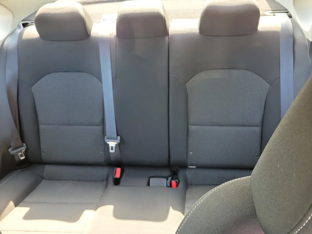 2019 Kia Forte LXS thumbnail 13