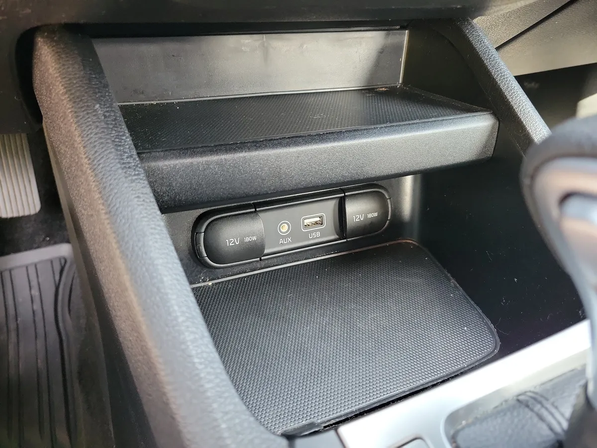 2019 Kia Forte LXS thumbnail 16