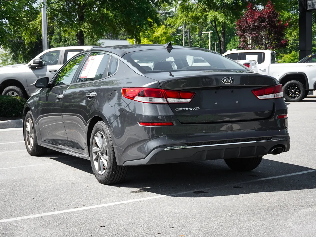 2019 Kia Optima LX thumbnail 7