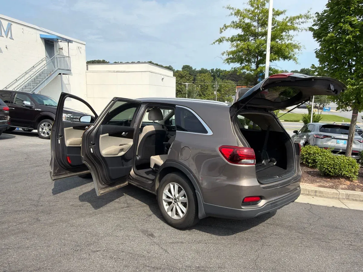2019 Kia Sorento 2.4L LX thumbnail 19