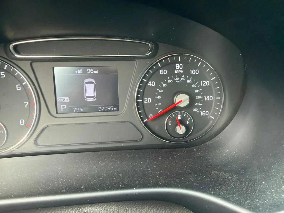 2019 Kia Sorento 2.4L LX thumbnail 2