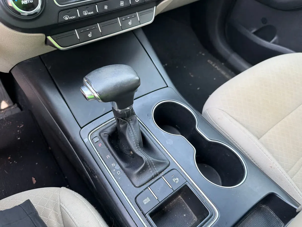 2019 Kia Sorento 2.4L LX thumbnail 23