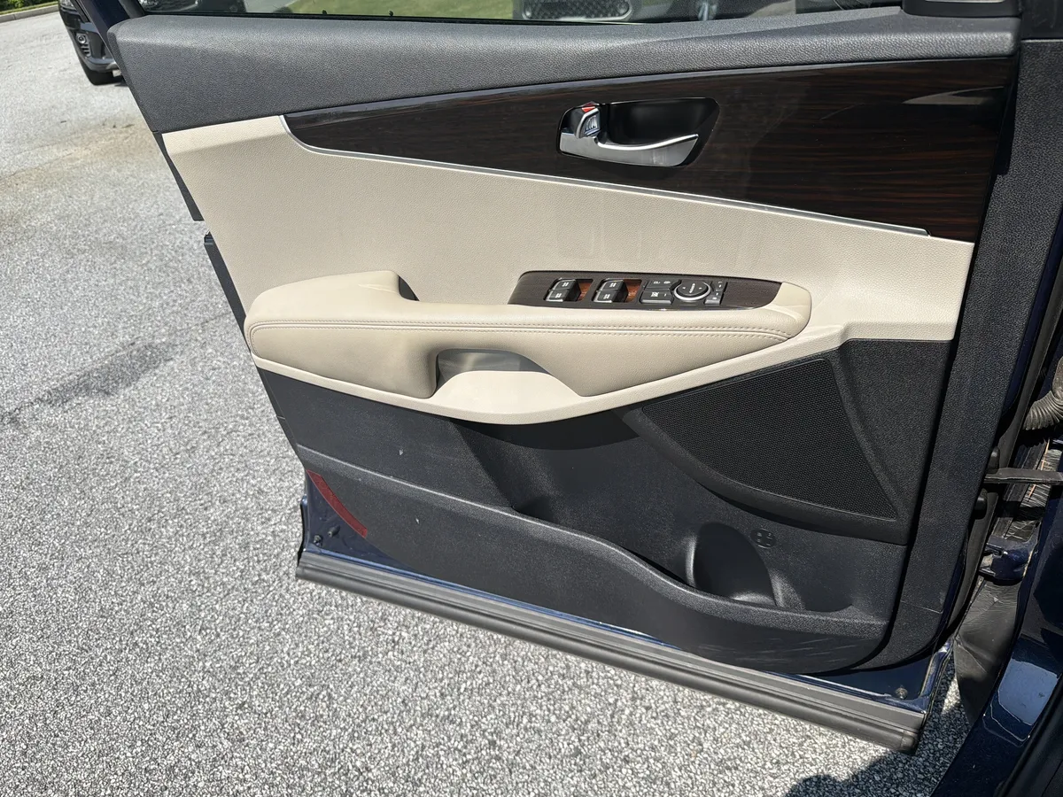 2019 Kia Sorento 2.4L LX thumbnail 18