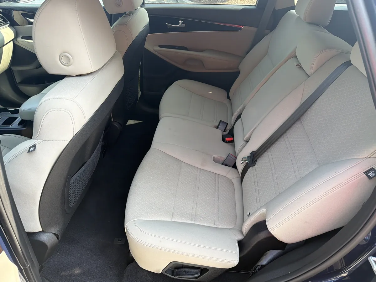 2019 Kia Sorento 2.4L LX thumbnail 21