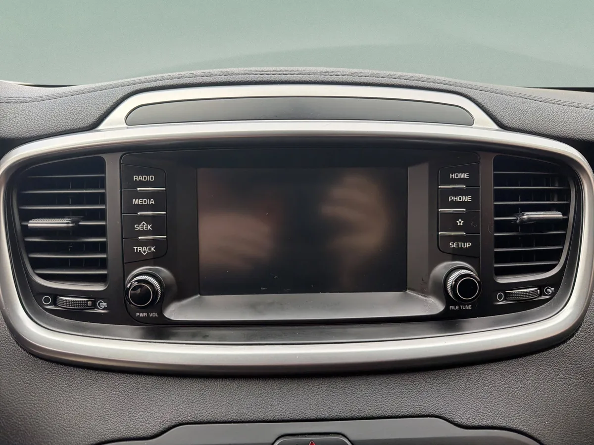 2019 Kia Sorento 2.4L LX thumbnail 15