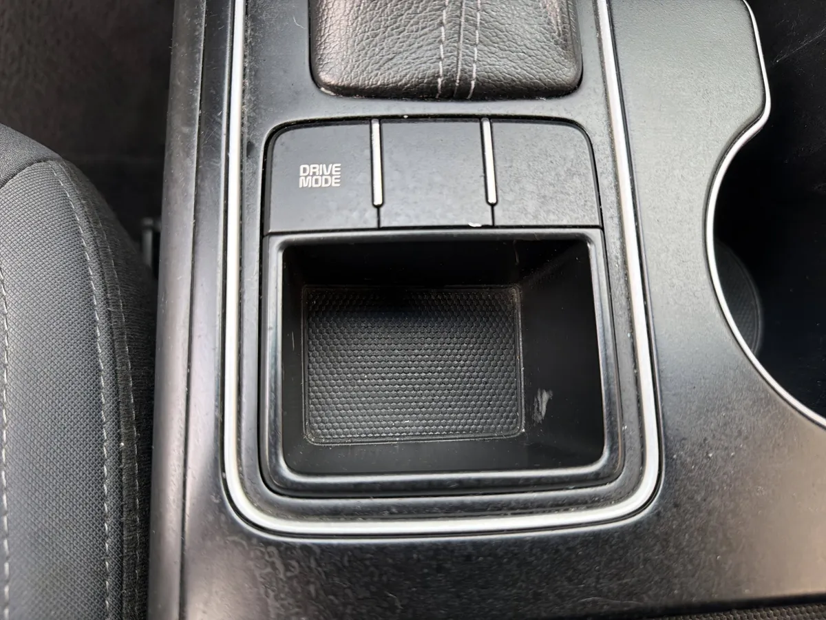2019 Kia Sorento 2.4L LX thumbnail 18