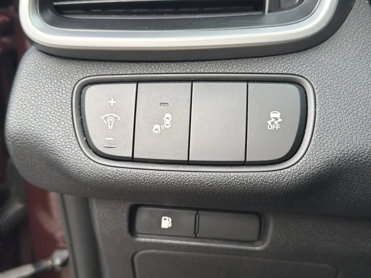 2019 Kia Sorento 2.4L LX thumbnail 24