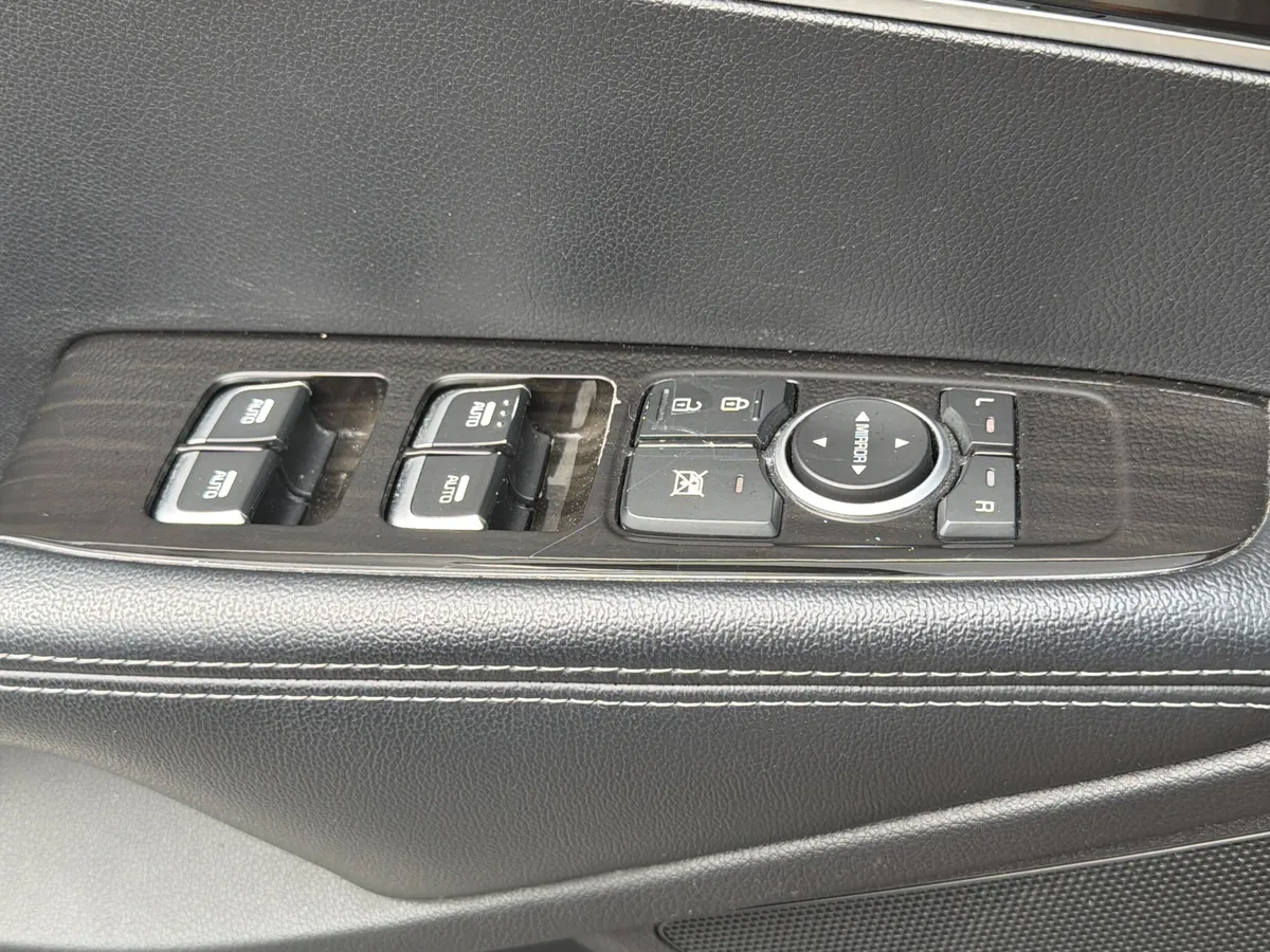 2019 Kia Sorento 2.4L LX thumbnail 27