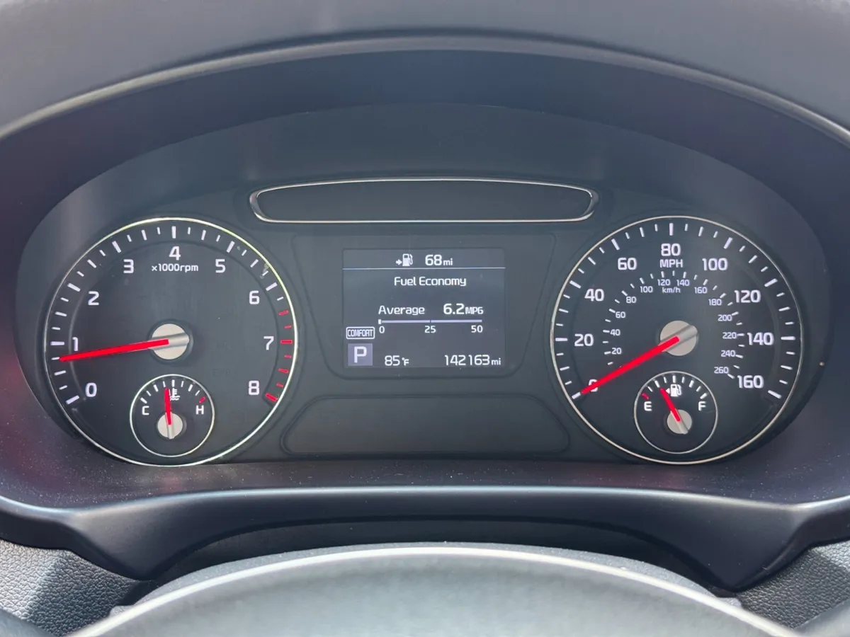 2019 Kia Sorento LX thumbnail 16